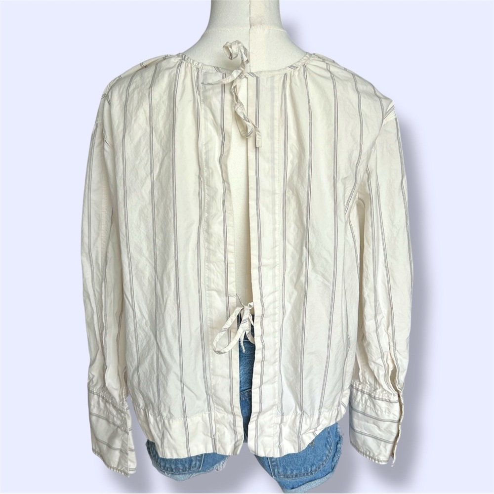 Everlane white striped blouse with tie back 🤍